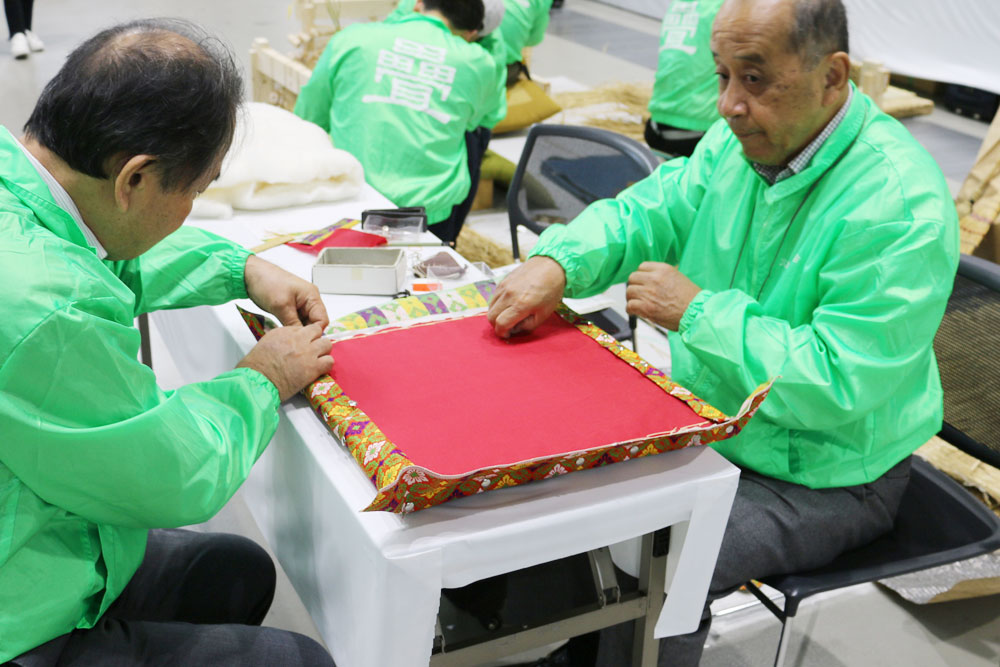 御茵（おしとね）の製作