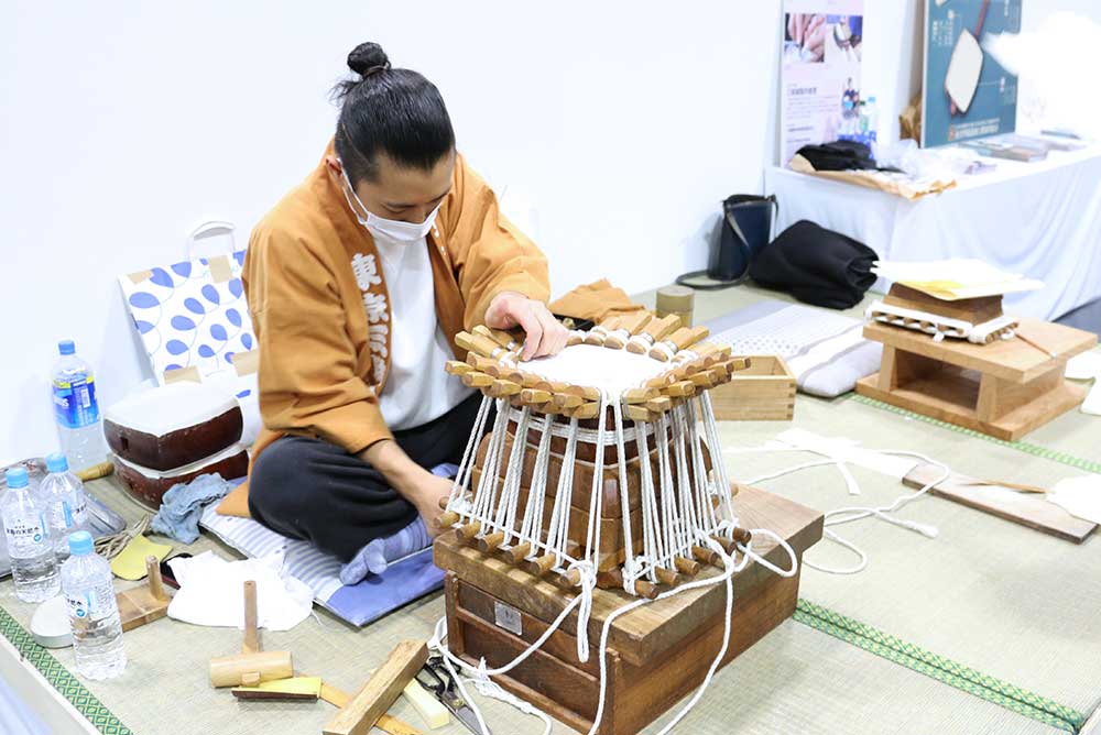 三味線皮張り